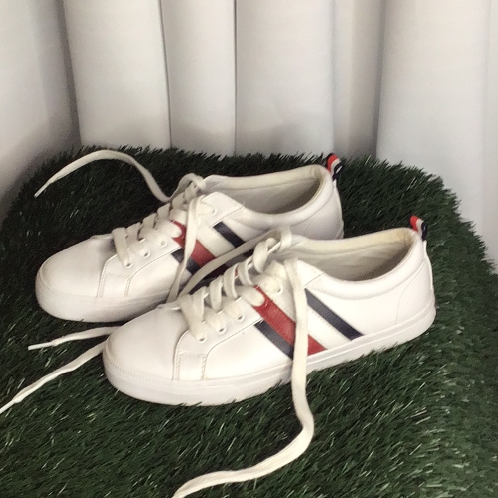 Tommy Hilfiger lot474 size 7.5M